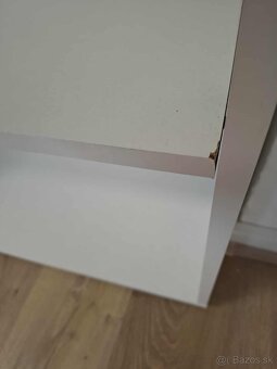 Vysoka kniznica - biely policovy regal - 3