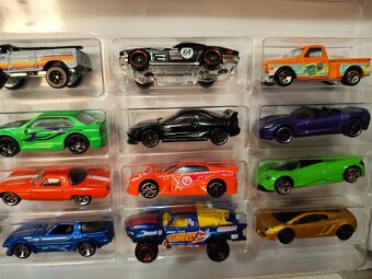 20 Hot Wheels autíčiek - 3