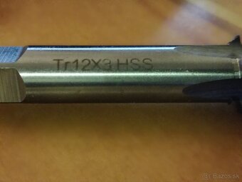 Predam trápez zavitnik Tr12x3 aj lavy - 3