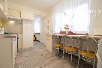 REZERVOVANÉ Kompletne prerobený 3izb. byt (67m2) v Šaci, 2x - 3