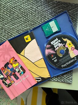 Grand theft auto Vice city - 3