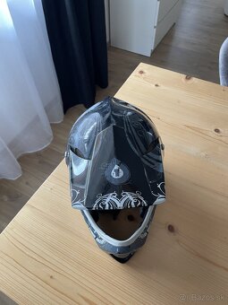 Prilba SixSixOne - 3