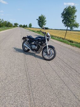 KAWASAKI ZEPHYR 550 - 3