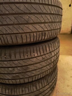 Predám letné pneumatiky Michelin 235/55R18 - 3