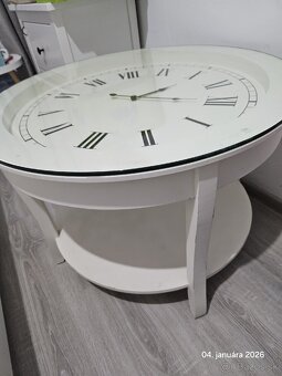 Stolík s hodinami - 3