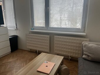 1izbový byt - Jahodníky - 3