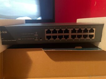 Switch TP-LINK TL-SG1016DE - 3