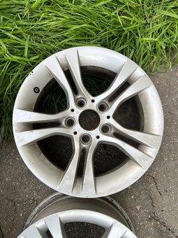 BMW E90/91/92/93 R16 style 268 - 3