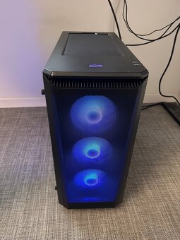 Herne PC bez grafiky / i7-9700K / Z390 / Phanteks case - 3