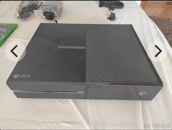 Predám Xbox One 500GB - 3
