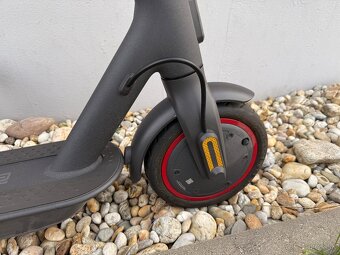Xiaomi Mi Scooter Pro 2 – TOP stav, najazdené do 15km - 3