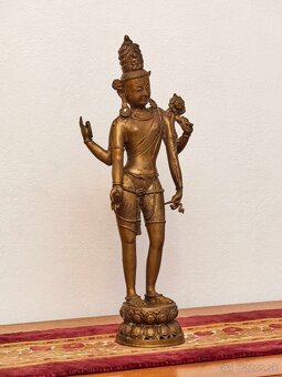 Bronzová socha bodhisattvu Avalókitéšvary (Padmapáni) - 3