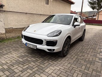 Porsche Cayenne - 3