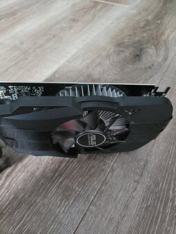 ASUS Phoenix Radeon RX 550 EVO 2GB GDDR5 - 3