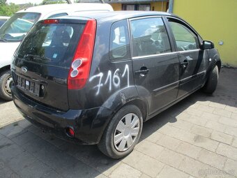 Ford Fiesta rozpredam na nahradne diely - 3