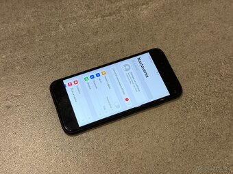 iPhone SE 2020 - 3