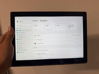 Lenovo Yoga Book YB-J912L – Windows 11 / Intel i5 / 256GB SS - 3