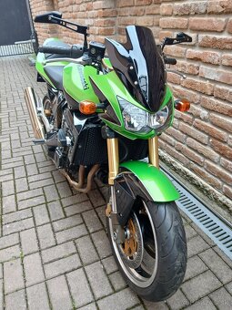 Kawasaki Z1000 - 3