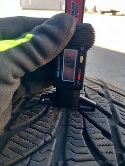 Predám zimné pneu 205/55 R16 T - 3