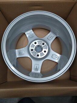 17" alu originál HONDA. - 3