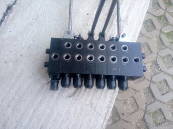 hydraulicky rozvadzac - 3