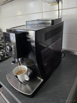 Kavovar Delonghi - 3
