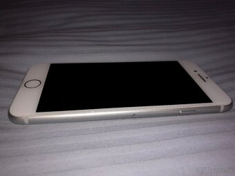 Apple iPhone 8 White 64 gb - 3