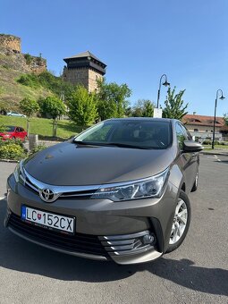 Toyota Corolla - 3