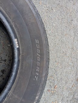 235/65 r17 - 3