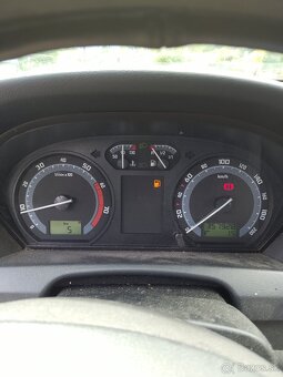 Predam skoda fabia 1.4.benzin rocnik 2001 - 3