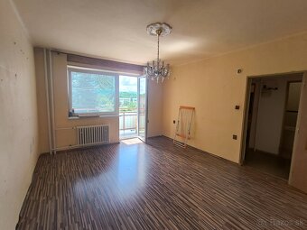 2 izbový byt blízko centra Žiar nad Hronom - 3