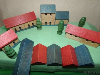 RETRO DREVENÉ KOCKY - domčeky DEDINA - top stav - 3