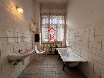 Veľkometrážny slnečný dvojizbový byt s romantickou dušou a v - 3