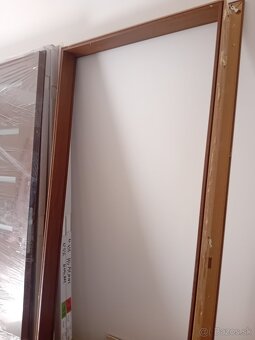 Predam interierove dvere širka 80cm, prave  vyška 2m - 3