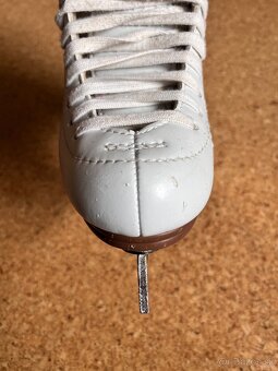 Detske Jackson Mystique korcule vel. 2 - 3