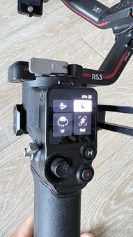 DJI RS3 Gimbal - 3