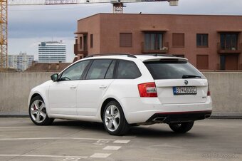 Škoda Octavia Combi 2.0 TDI DPF RS DSG - 3