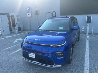2021 KIA Soul EV 64 kWt - 3