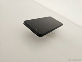 Apple iPhone SE 2020 100% batéria - 3