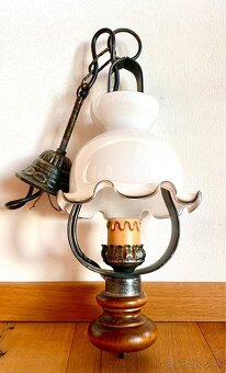 Stará krásná malá kovaná lampa ve stylu petrolejky - 3