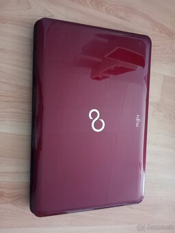 predám Fujitsu Lifebook A531 - 4gb ram - 250gb hdd - 3