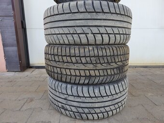 245/45 R18 DOT 2224 - 3