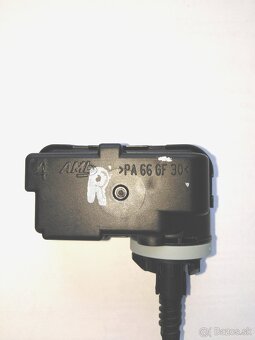 Motorček naklonenia svetla Vw Audi Seat a iné 560941295A - 3