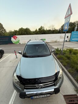 RAV 4 - 3