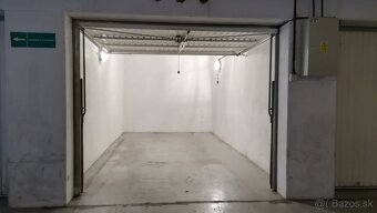 Na predaj priestranný 3-izbový byt s veľkou terasou a garážo - 3