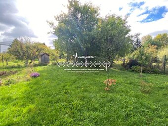 Ponúkame Vám na predaj slnečnú a udržiavanú záhradu - 3