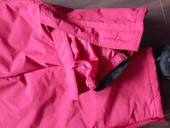 Predám lyžiarsku súpravu veľ.M - 3