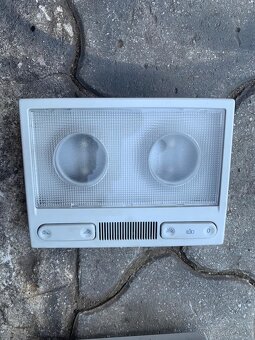 Predám predné a zadné stropné svetlá do VW seat škoda AUDI - 3