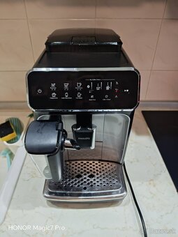 Espresso kavovar Philips LatteGo 3200 - 3