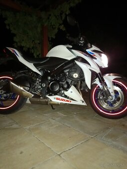Suzuki GSX-S 1000 - 3